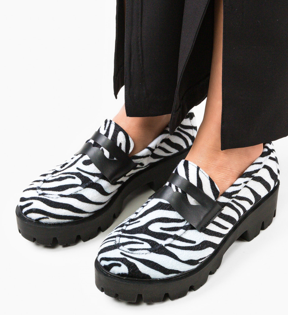 Pantofi casual imitatie blana Zebra de Dama Confortabili Wow Shoes Kardy cu talpa spuma